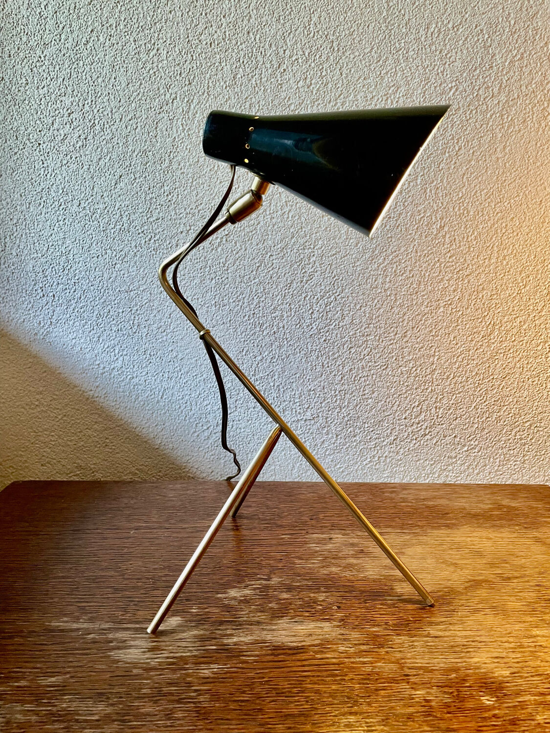 Lamps, tripod, "Stilnovo", 1950s