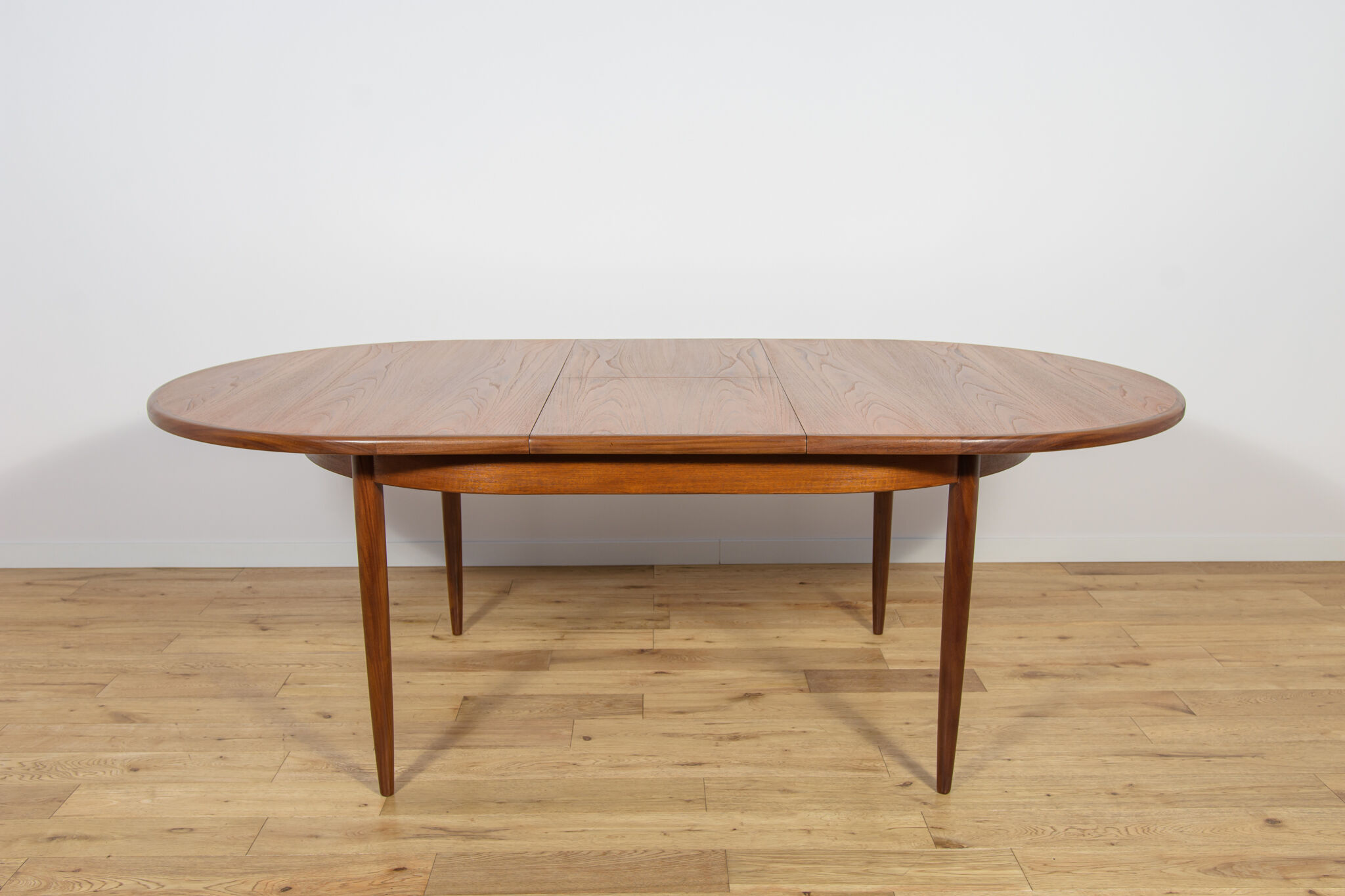 Mid-century teak modern oval dining table from G-Plan, United Kingdom, 1960s