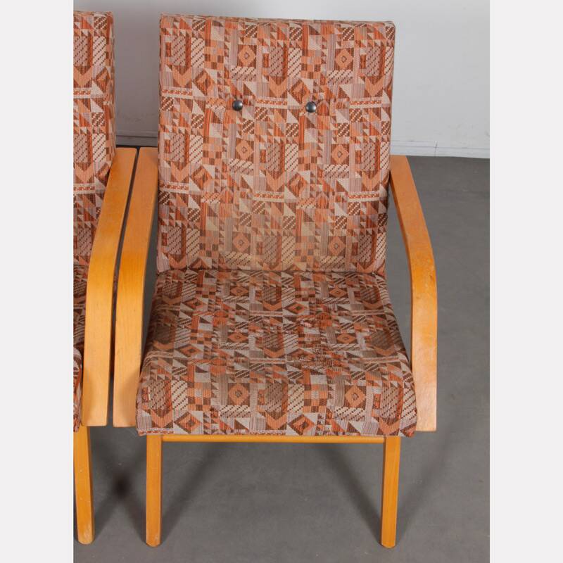 Paire de fauteuils en bois des années 1970