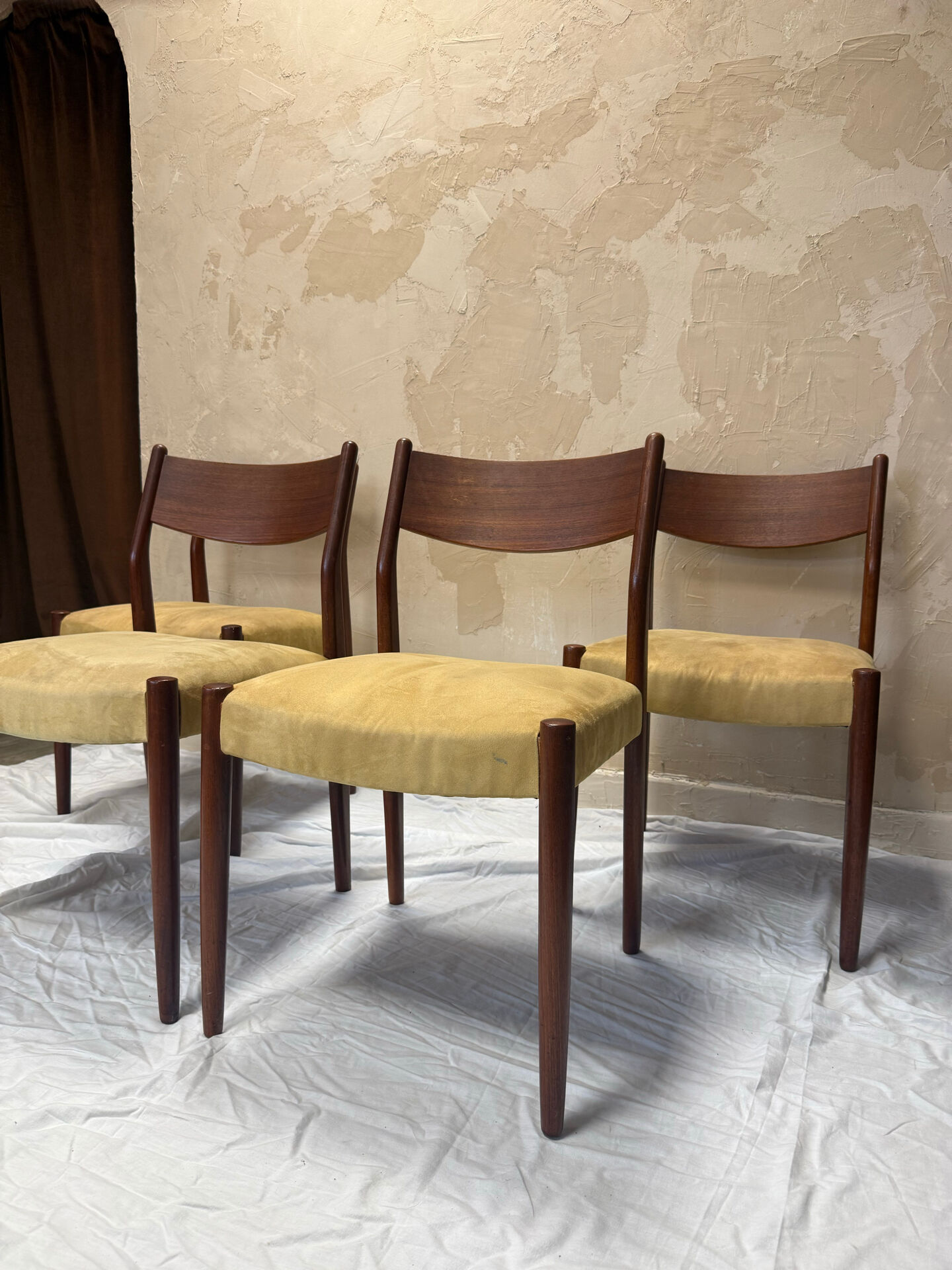 Chaises scandinaves en teck 1970