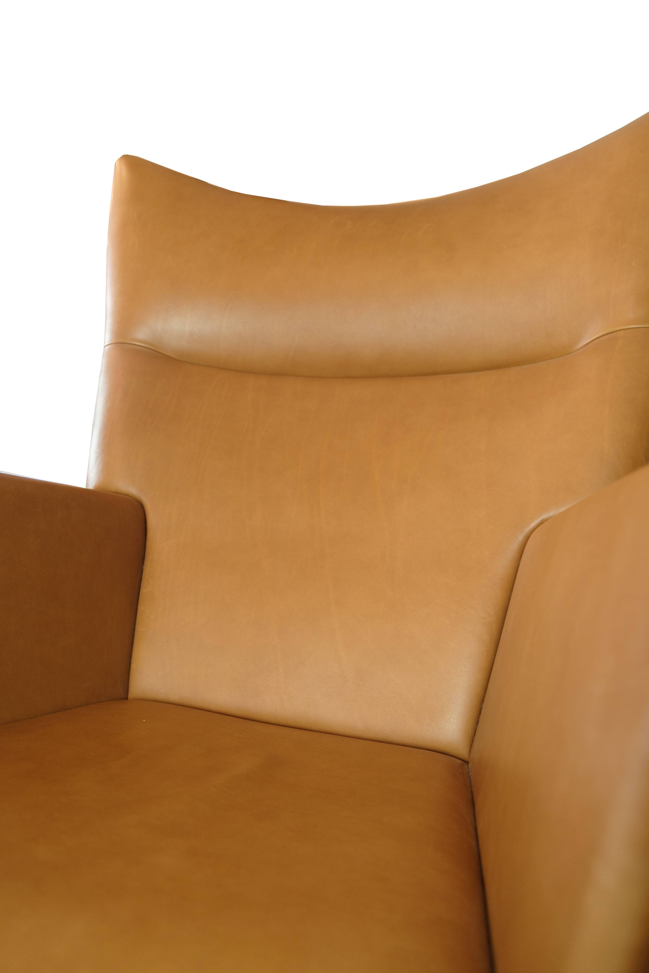 Wingchair Model Ch445 In Walnut Elegance Leather By Hans J. Wegner