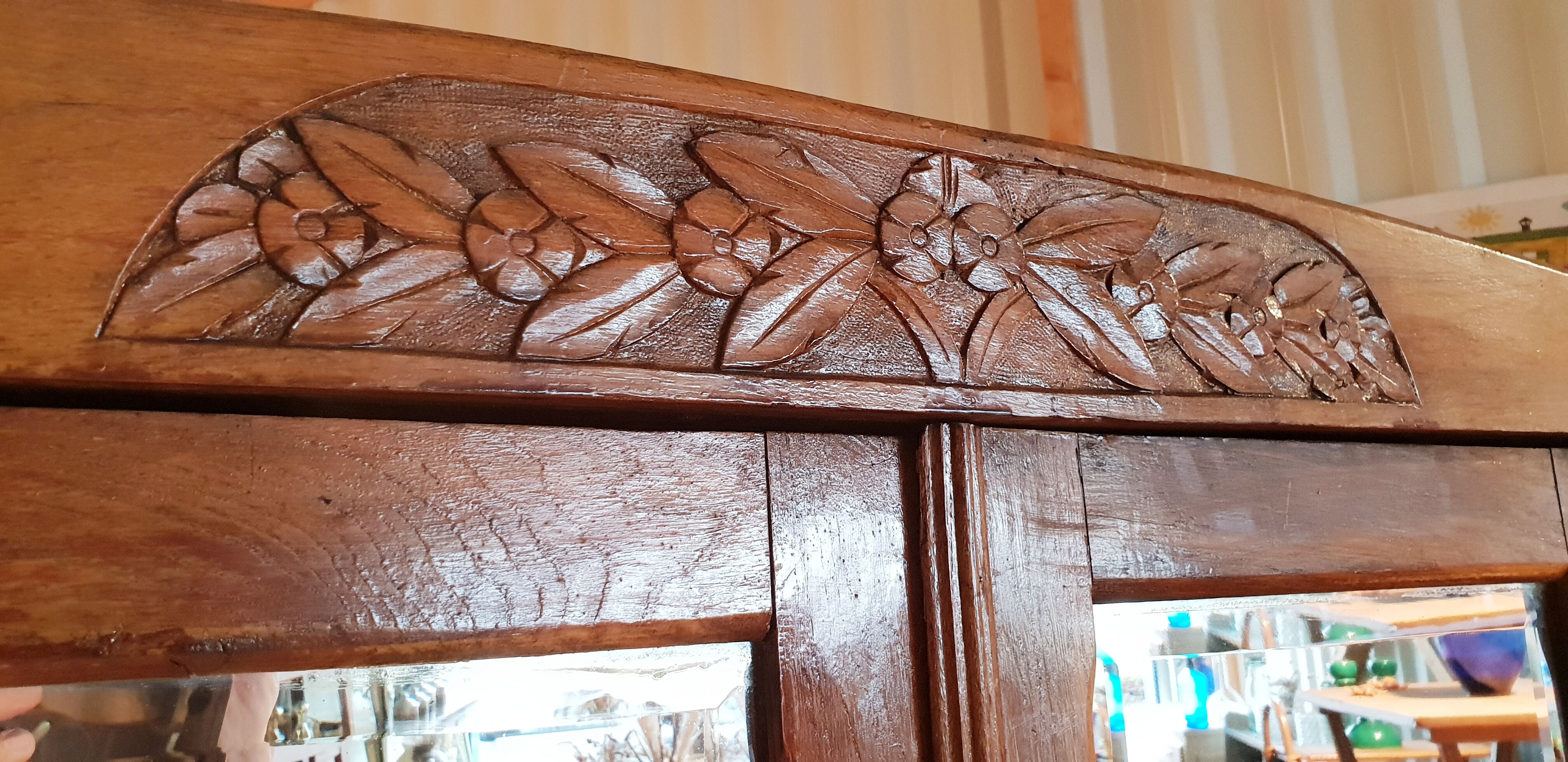 Armoire vintage