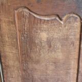 Magnifique meuble d'angle du 18eme siècle. Chêne massif et merisier.