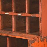 Meuble de métier caisse à vin industriel