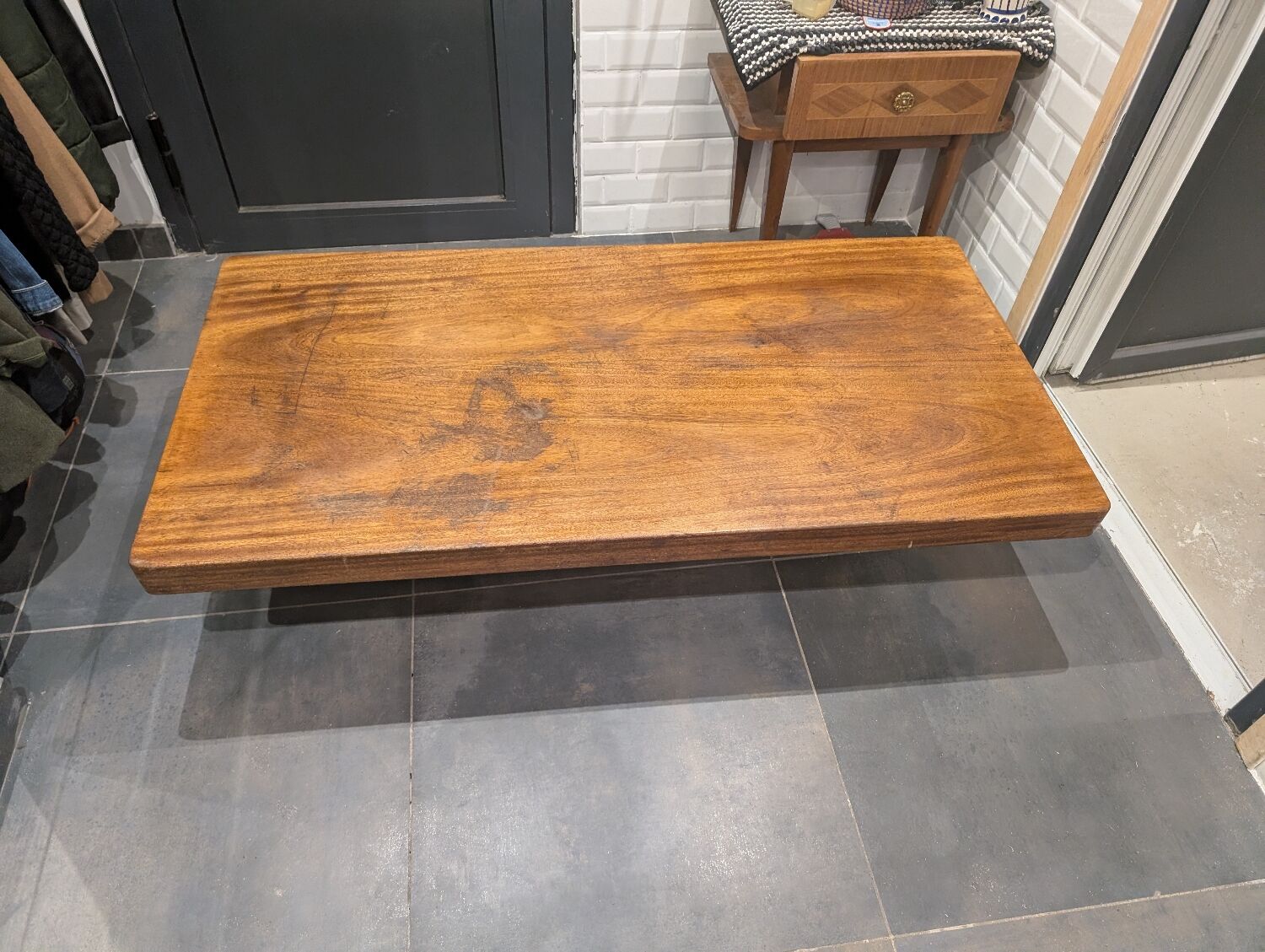 Teak design coffee table from the 1960s — Mid-century