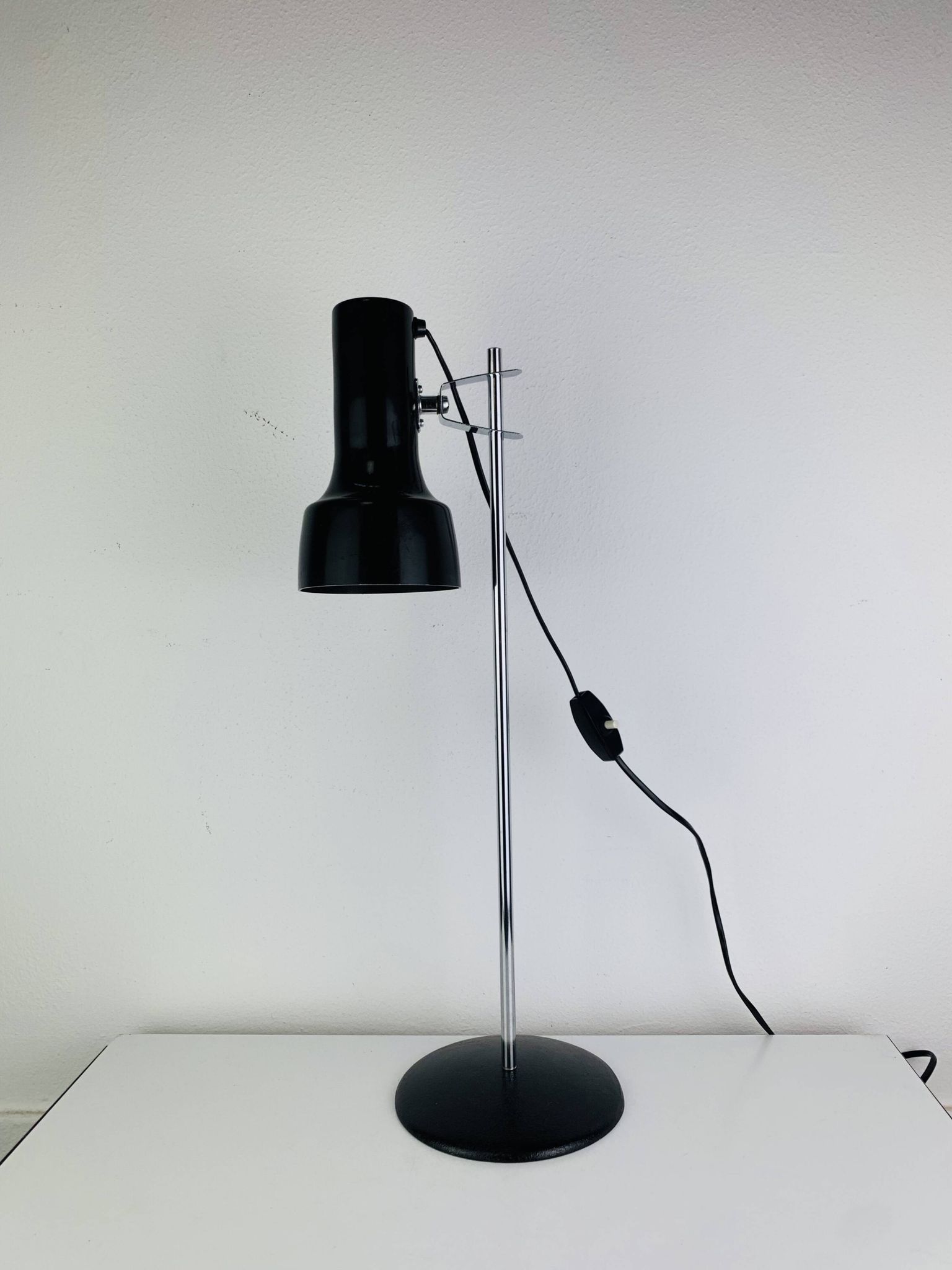 Lampe de bureau spot noir et chrome, années 60, réglable