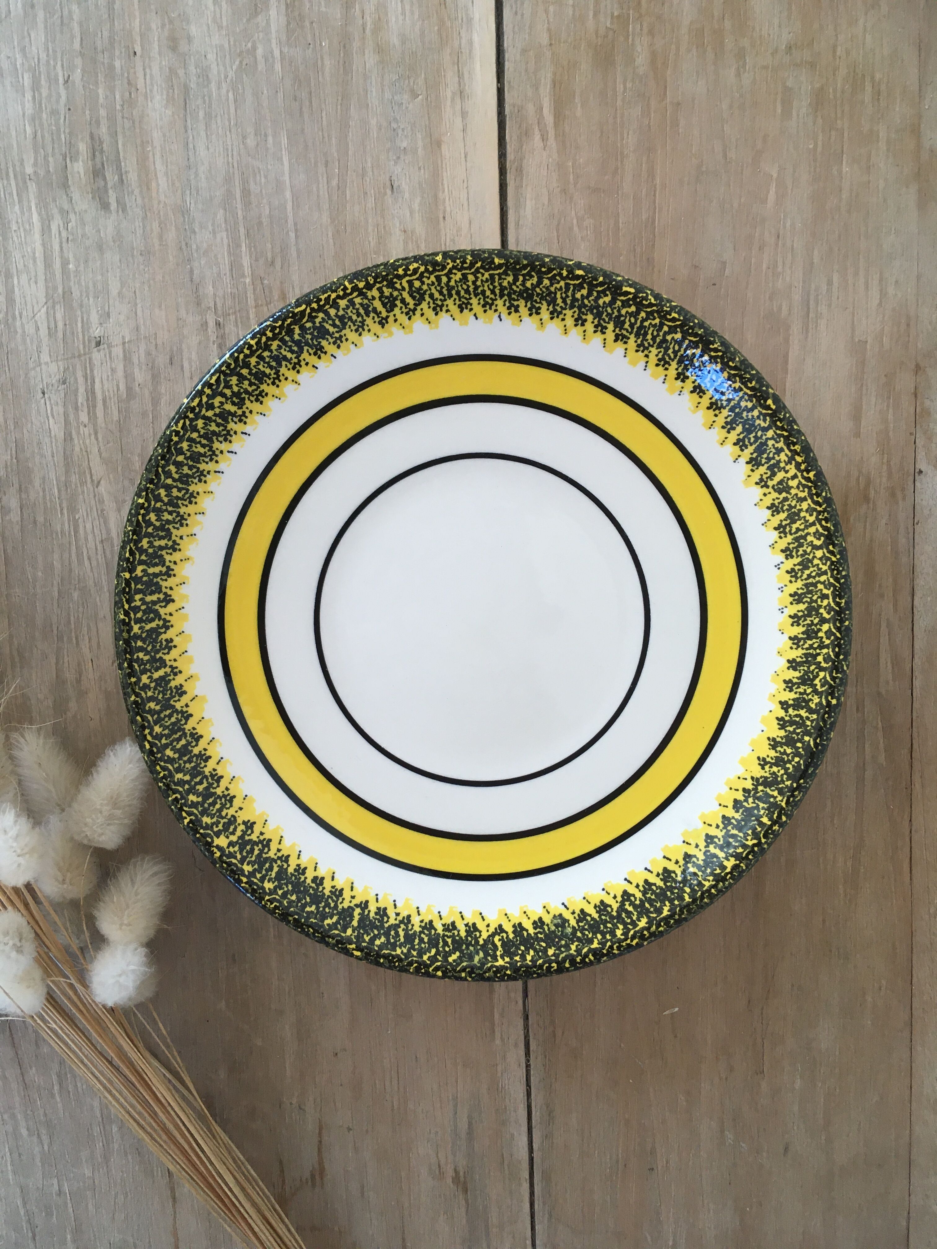 Yellow & black dessert plates Henriot Quimper