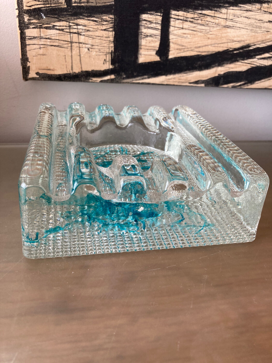 Empty pocket or large glass ashtray