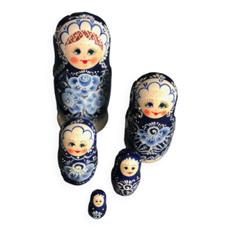 Blue matryoshkas