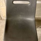 Set of 3 vintage Grosfillex shell barrel chairs