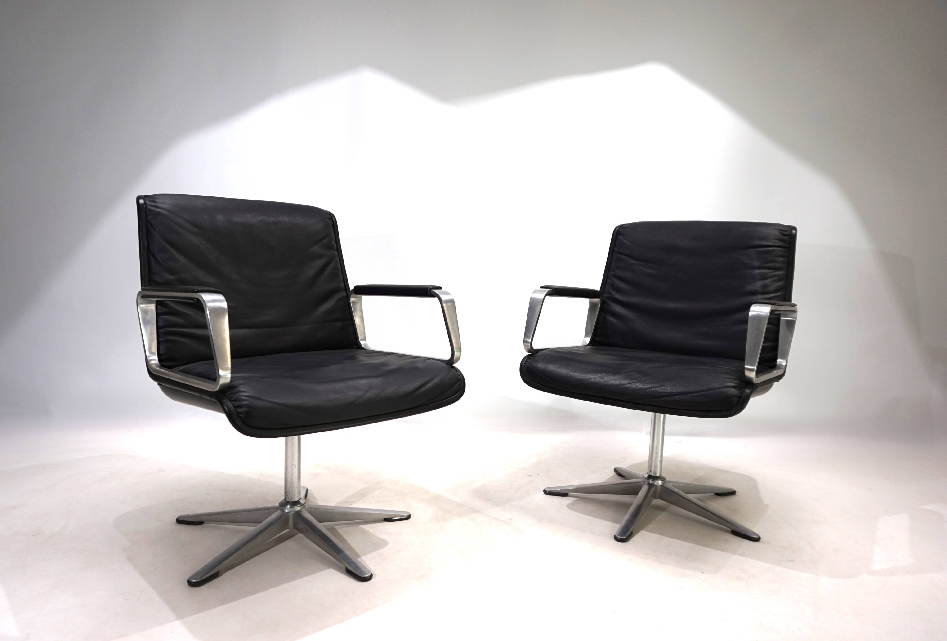 Set of 2 Wilkhahn Delta conference/dining chairs from the Delta Group