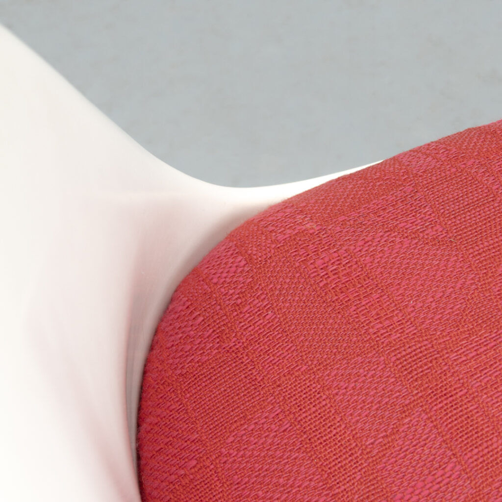 Set of 6 Eero Saarinen Knoll Tulip Chairs, 1979
