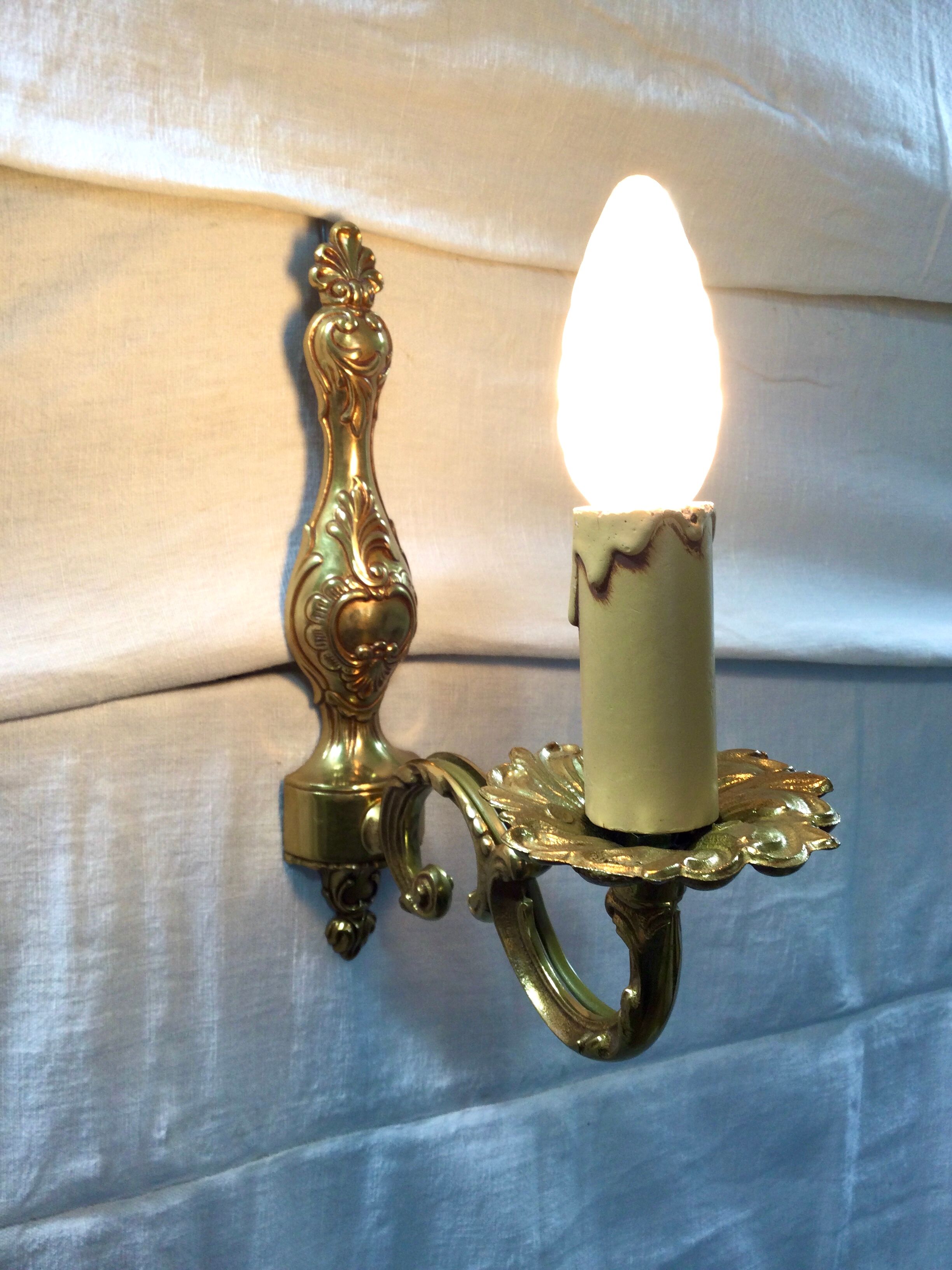 Applies 1 light louis XV style