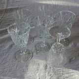 6 stemmed glasses in very good condition