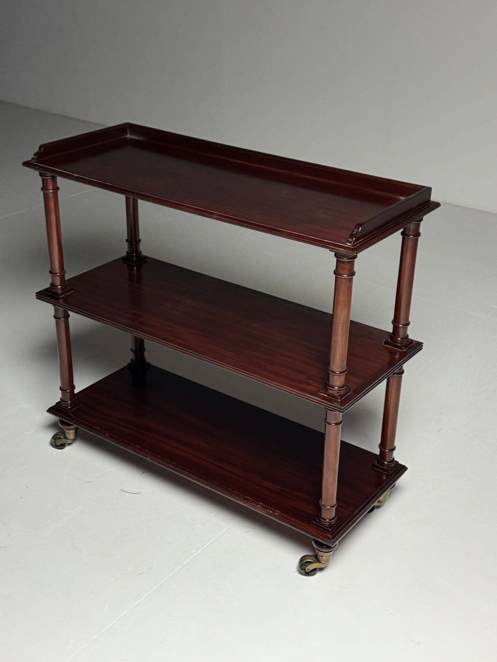 Mahogany étagère 20th century