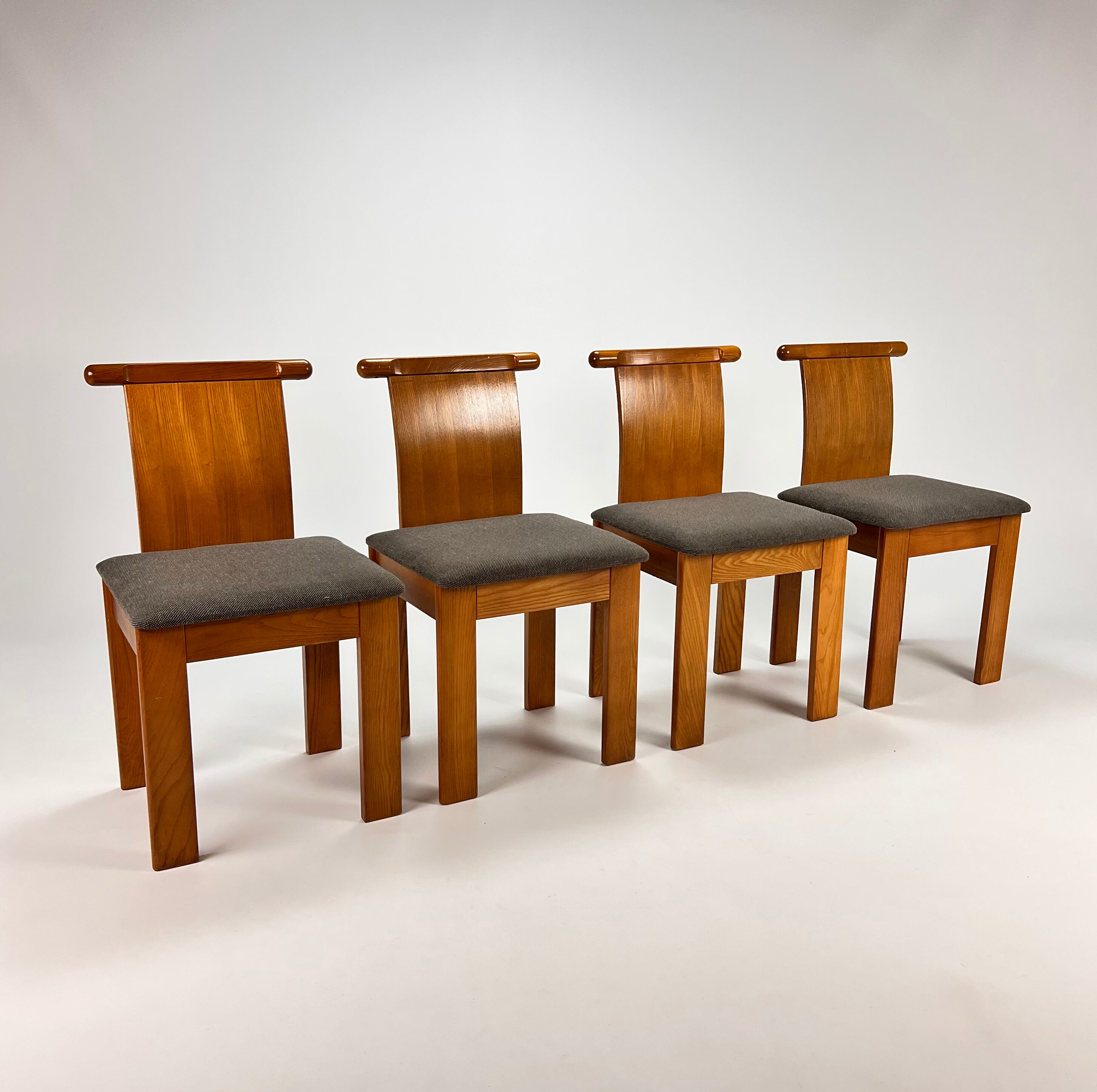 Set of 4 Italian Design Birchwood Dining Chairs, 1970s