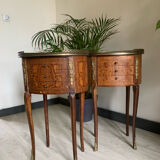 Pair of bedside tables in the shape of a stab, Louis XVI style
