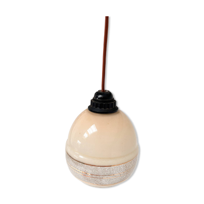 Ensemble de 2 lampes de plafond beiges avec des accents dorés, années 1960.