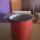 Pot/cover pot in burgundy enamelled metal, with handle - 1960s/1970s