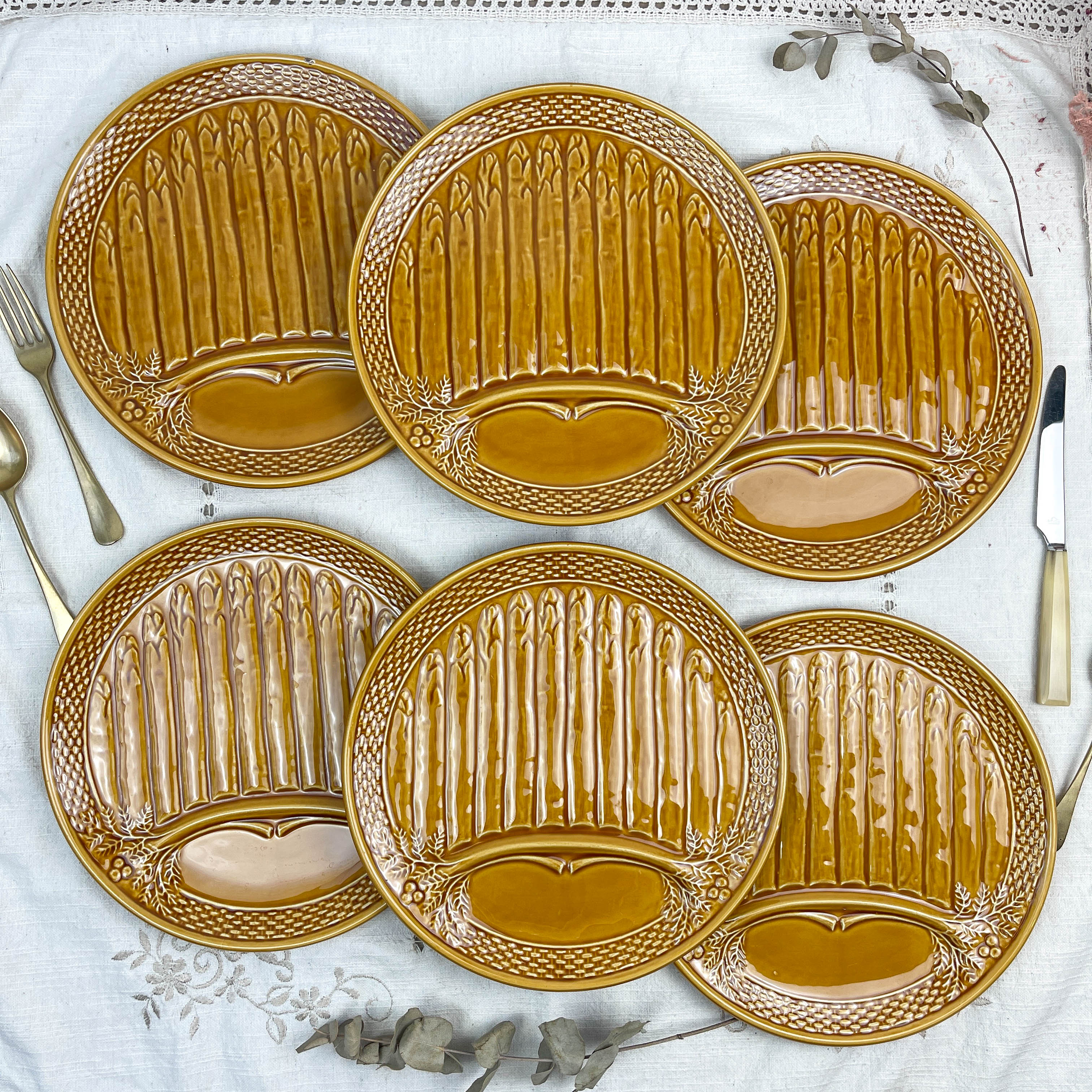 6 asparagus plates in slurry earthenware made in france 1970