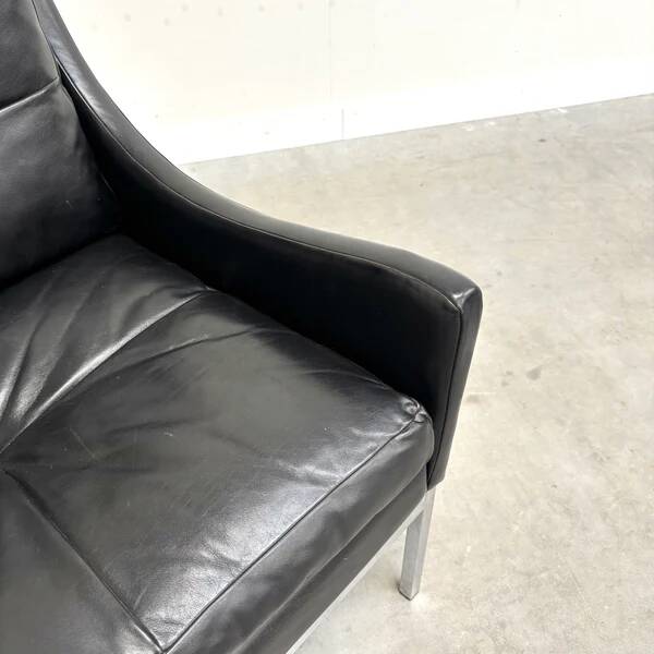 Canapé 2 places en cuir de style Bauhaus, milieu du XXe siècle, années 1960