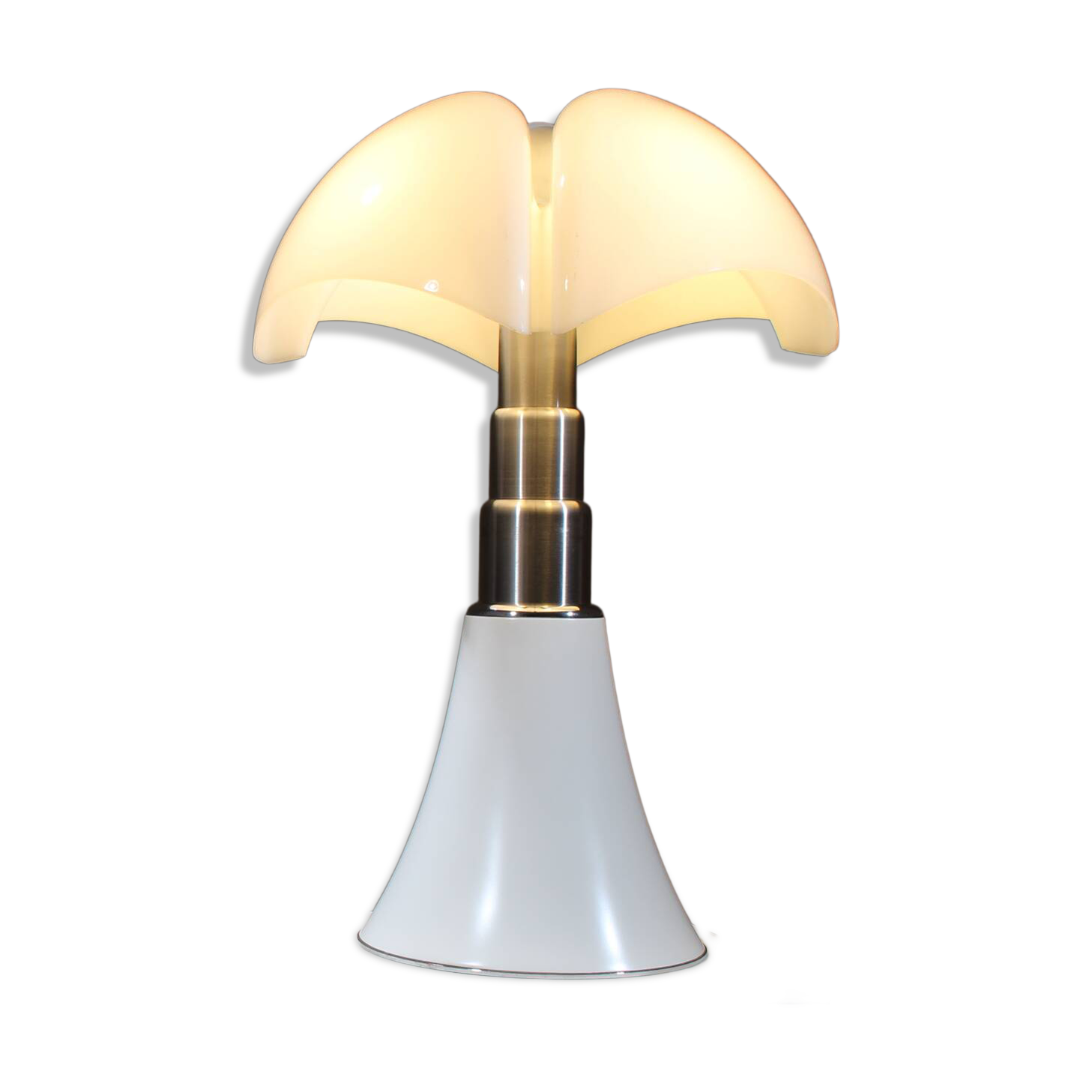Lampe 'Pipistrello 620' par Gae Aulenti pour Martinelli Luce, Italie