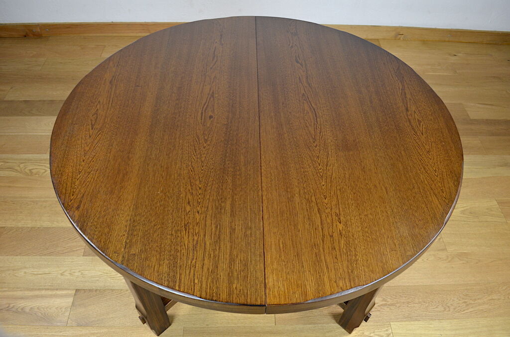 Round table / vintage oval in Aranjou elm