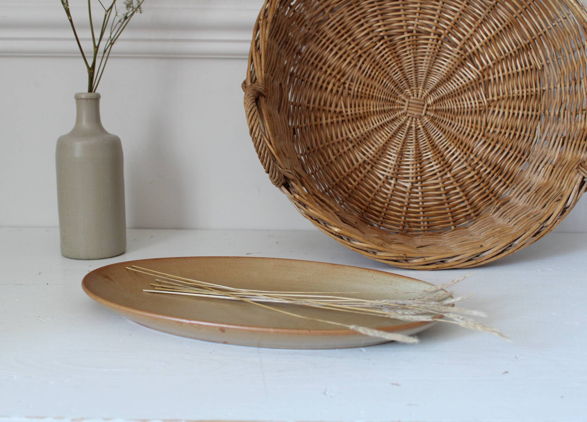 Oval dish, Stoneware Village