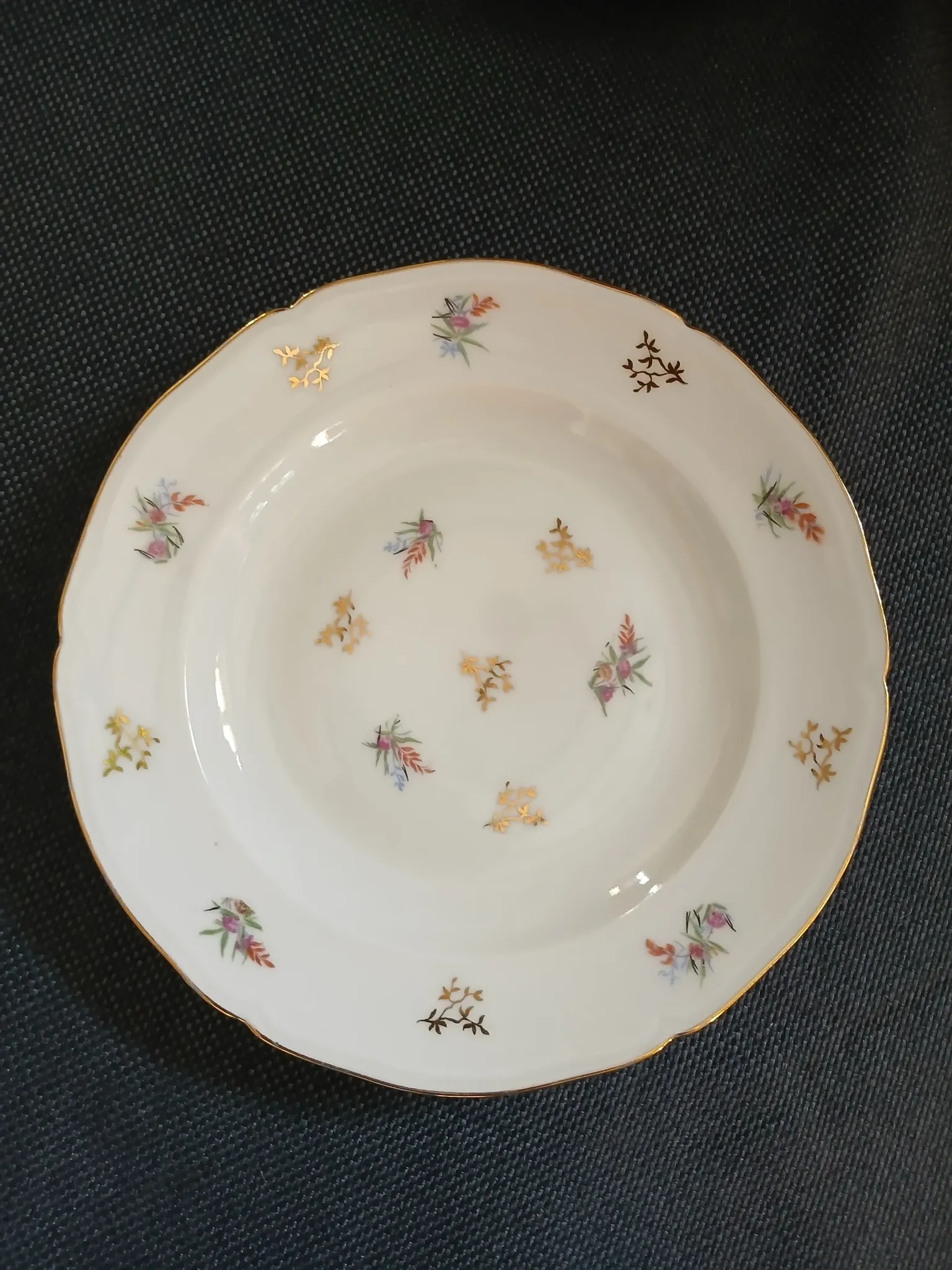 6 antique deep plates in porcelain