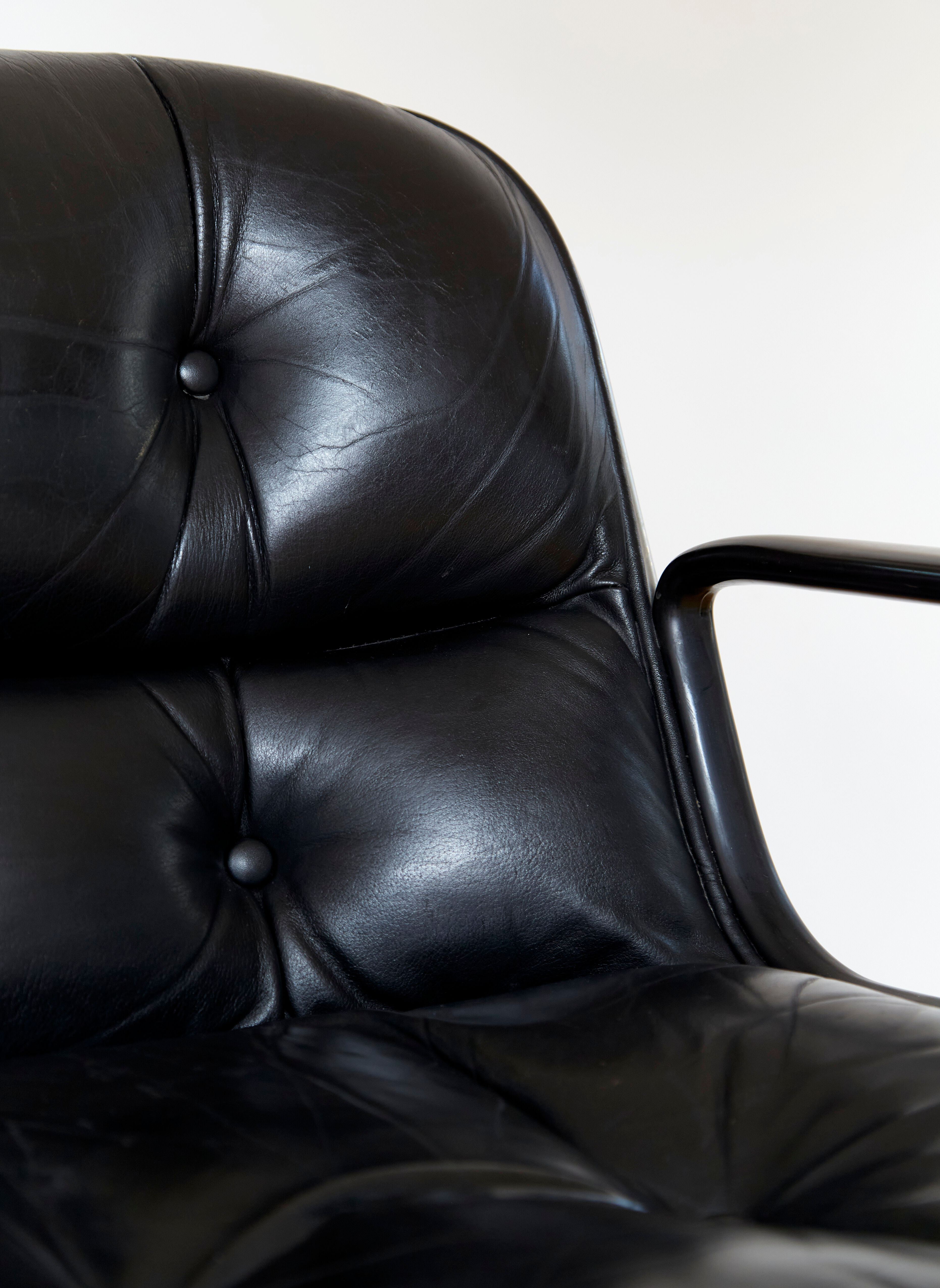 Charles Pollock Executive Chair for Knoll International