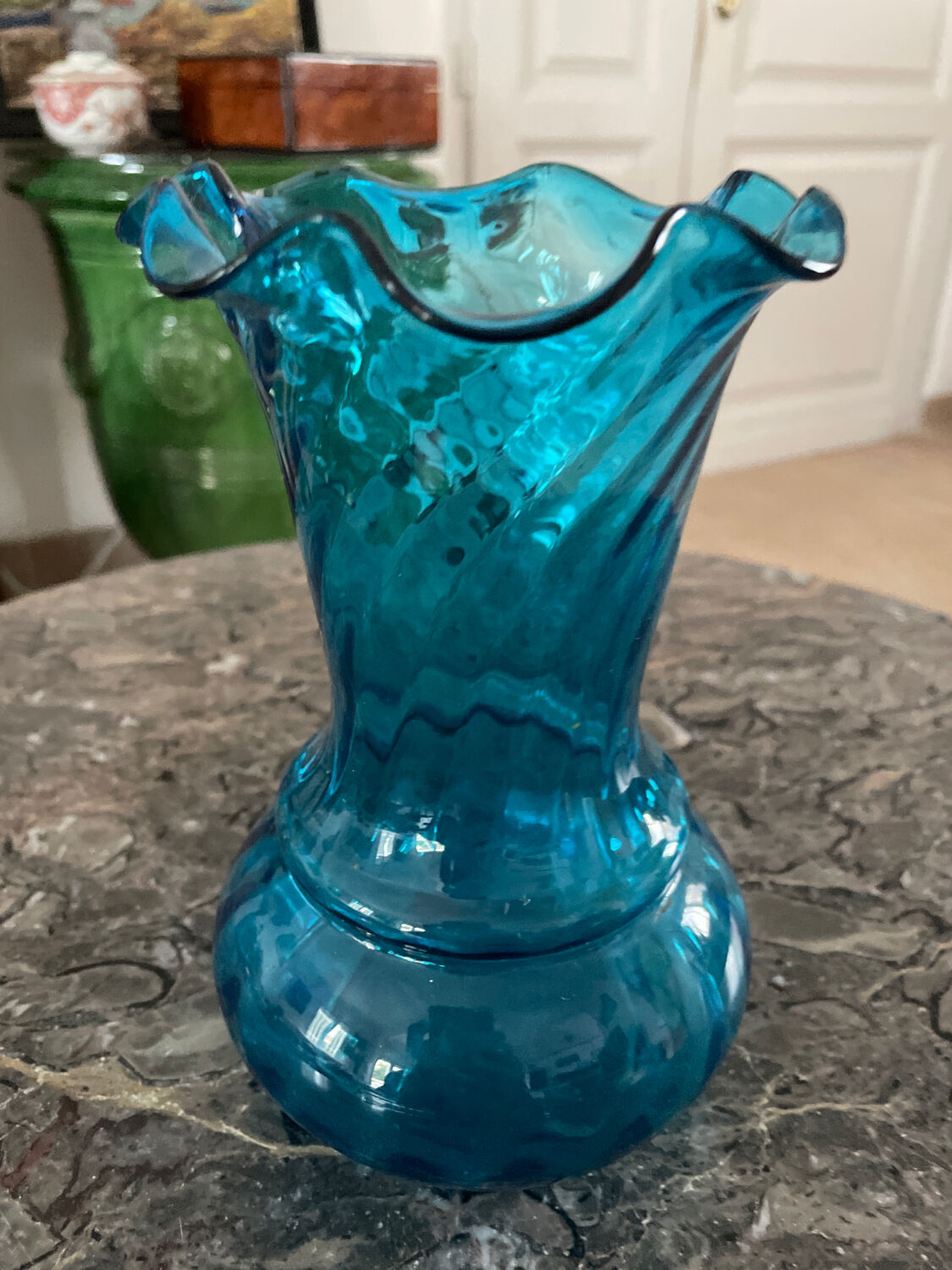 Vase en cristal bleu Georges Sand XIXeme siècle
