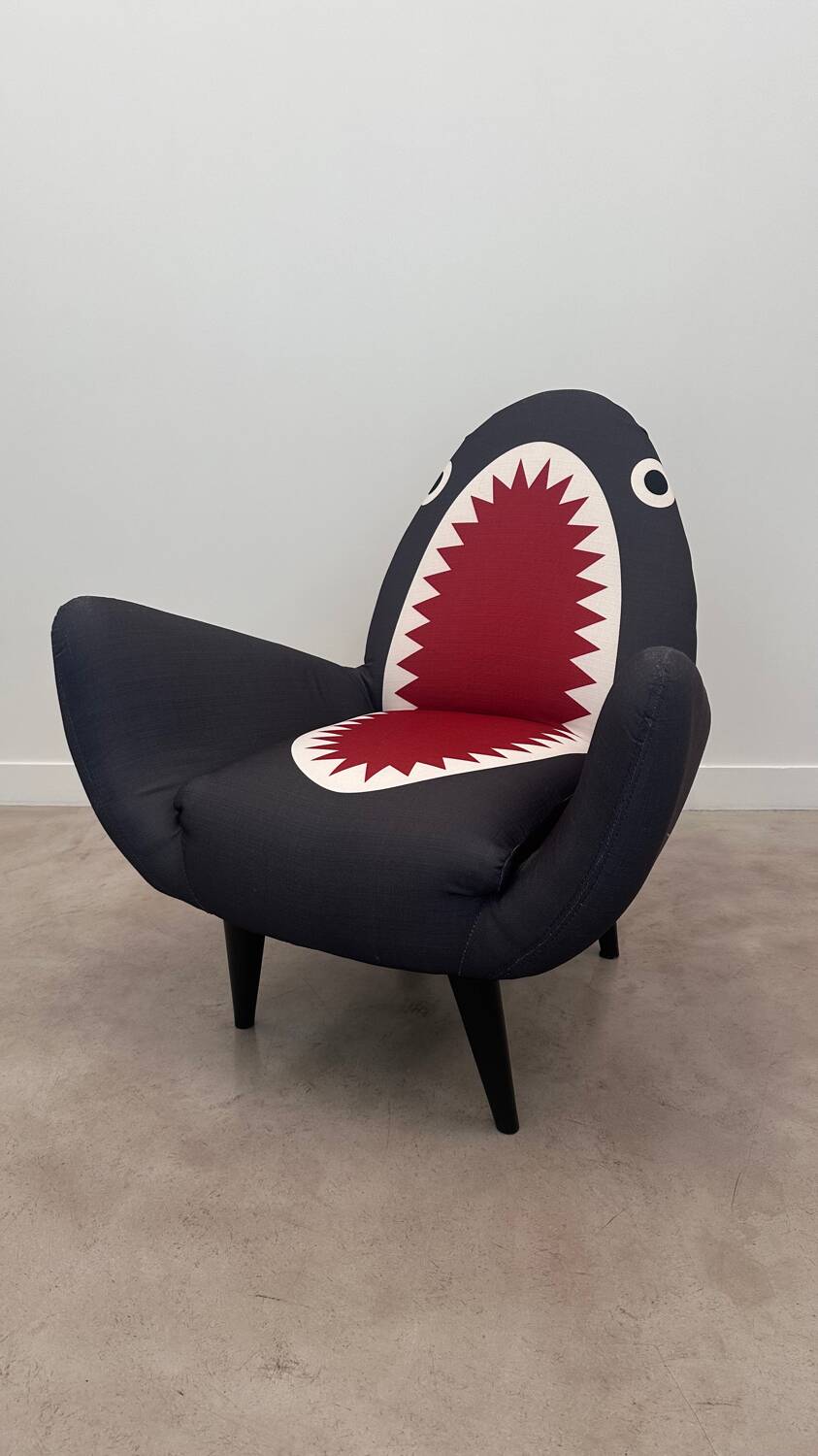 Fauteuil designer requin Philip Colbert