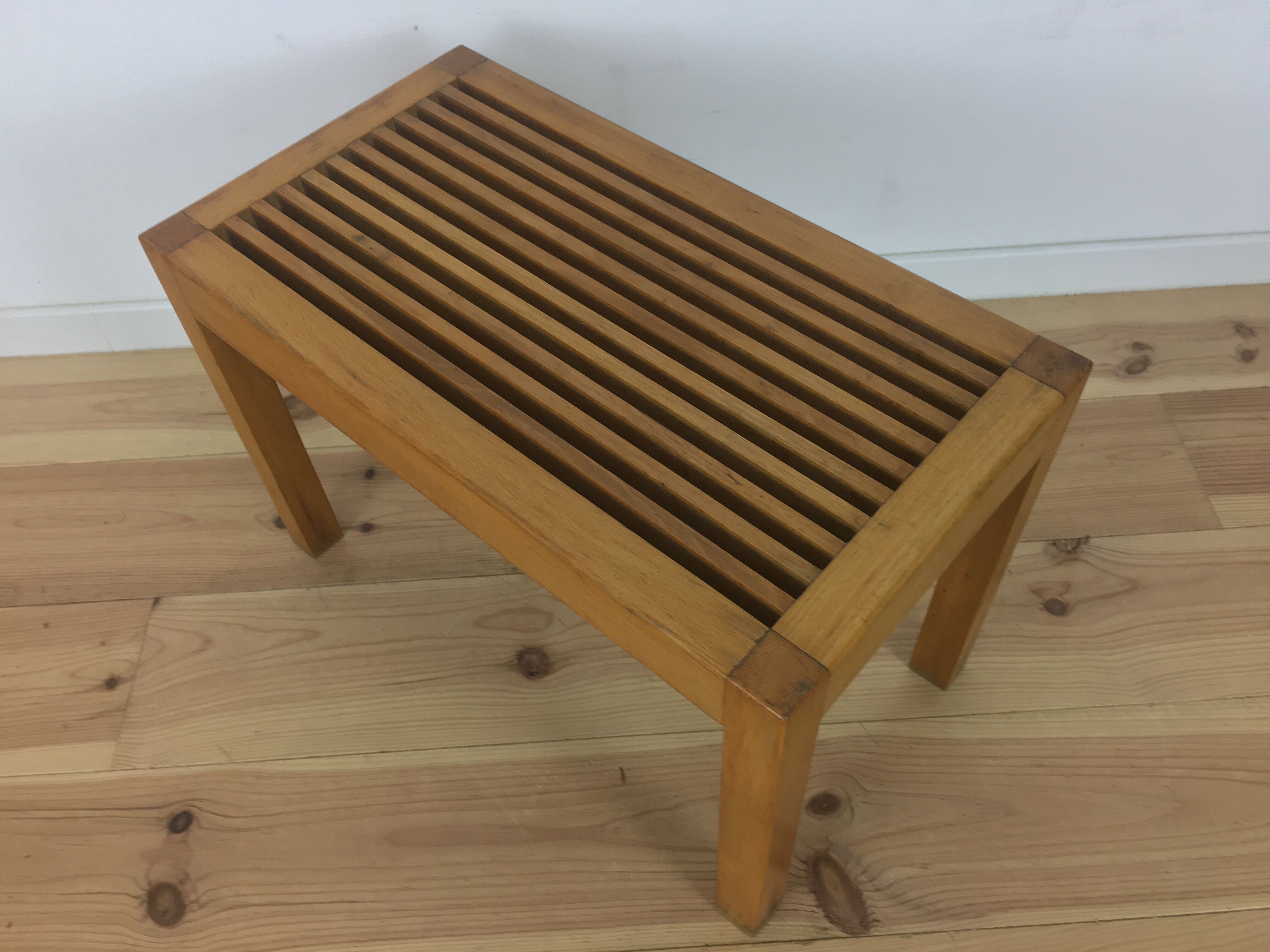 Modernist slat bench, 1950, made of wood