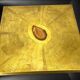 Table basse vintage signé paco rabane des années 70 en laiton gravé et agate