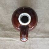 Stoneware bottle with handle