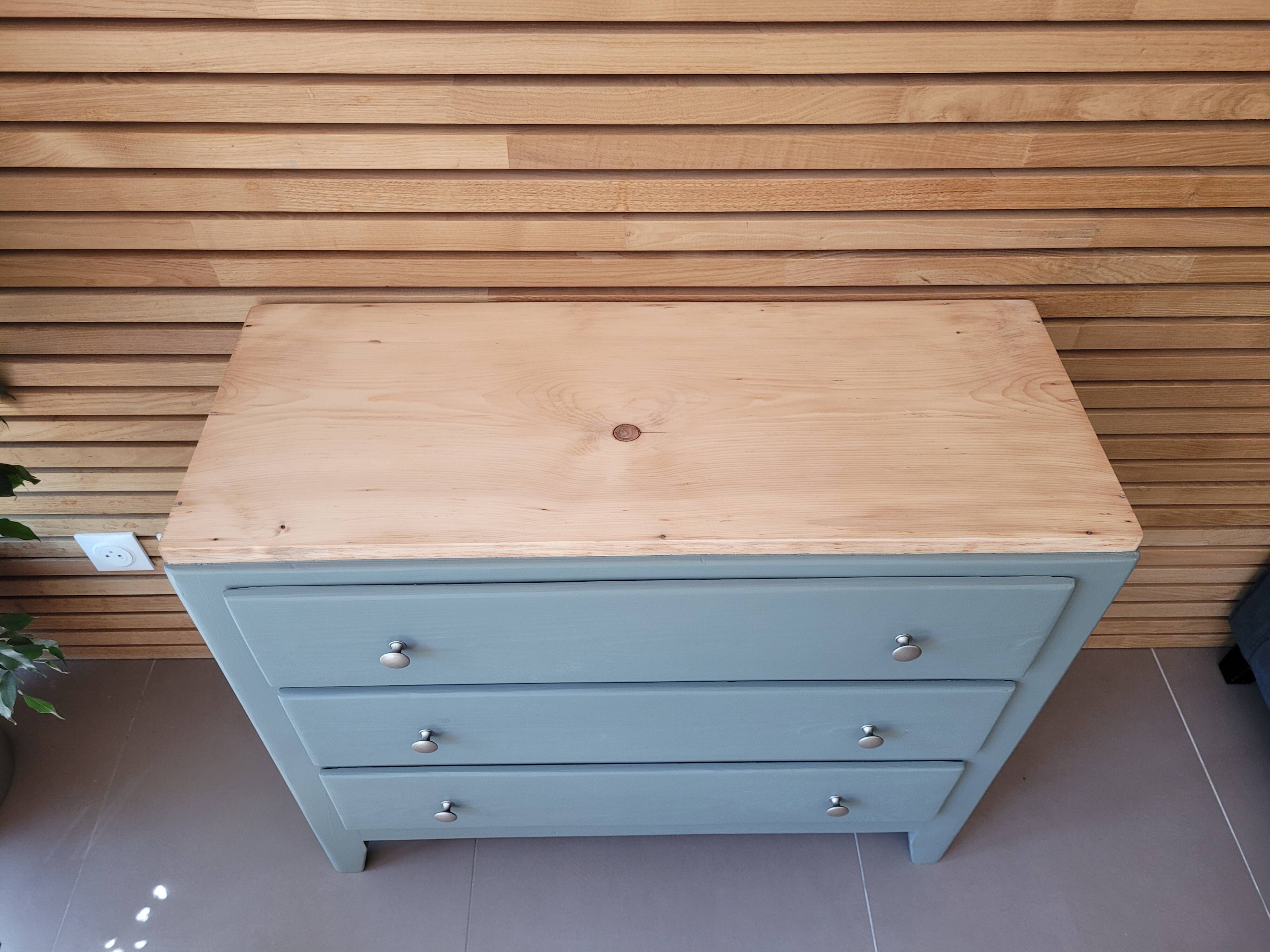 Vintage Scandinavian chest of drawers