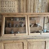 Old shop window, counter window