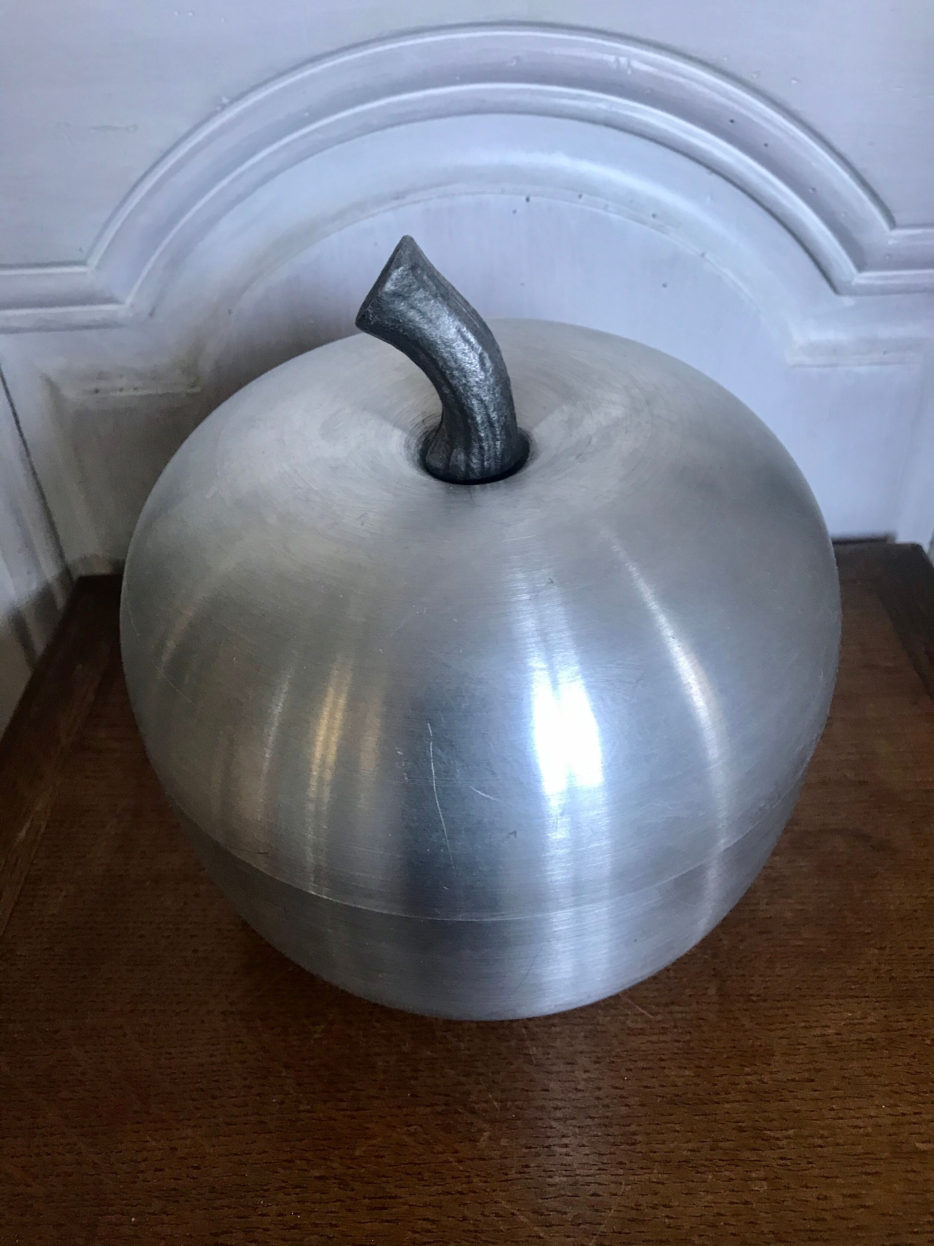 Vintage apple ice bucket
