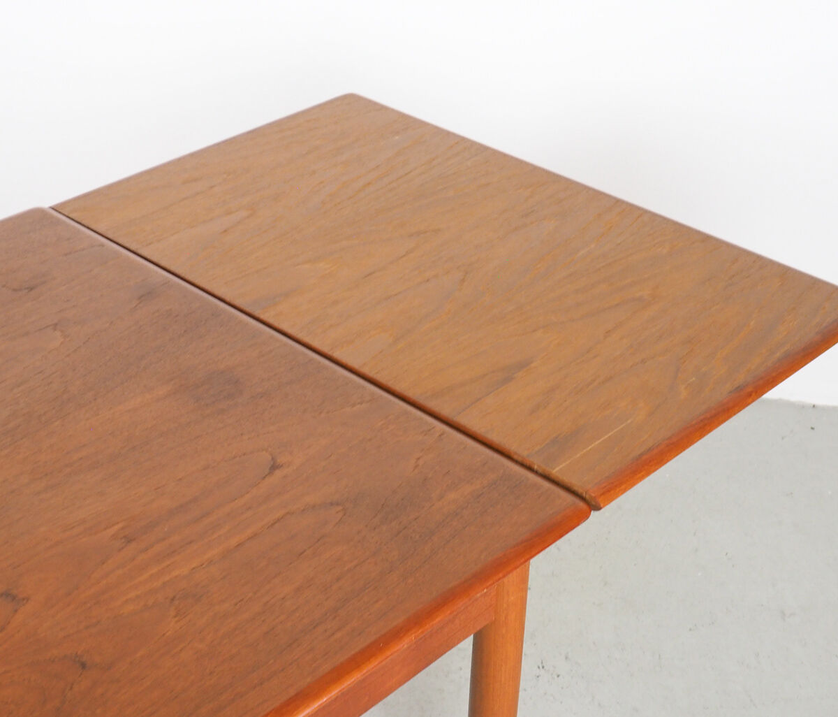 Teak Danish design extendable dining table, 1960's