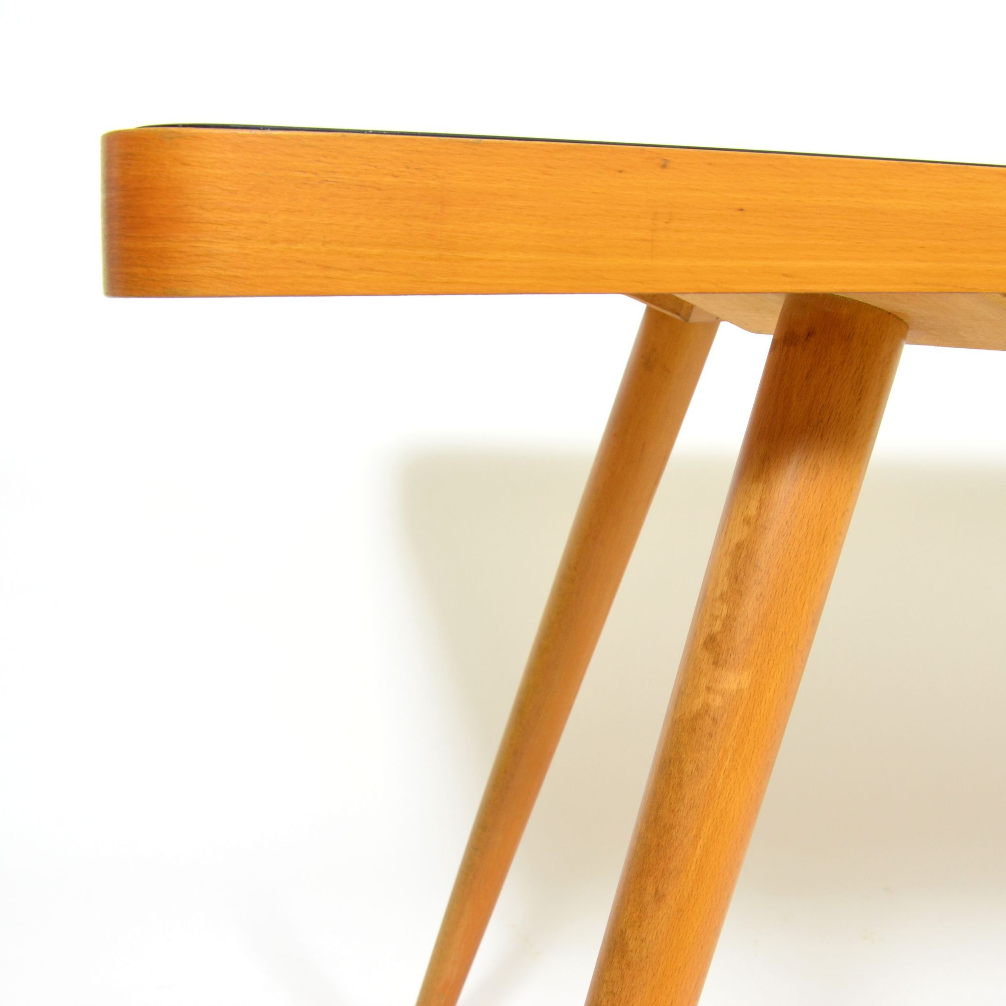 Table basse Interiér Praha tchécoslovaque des années 1960