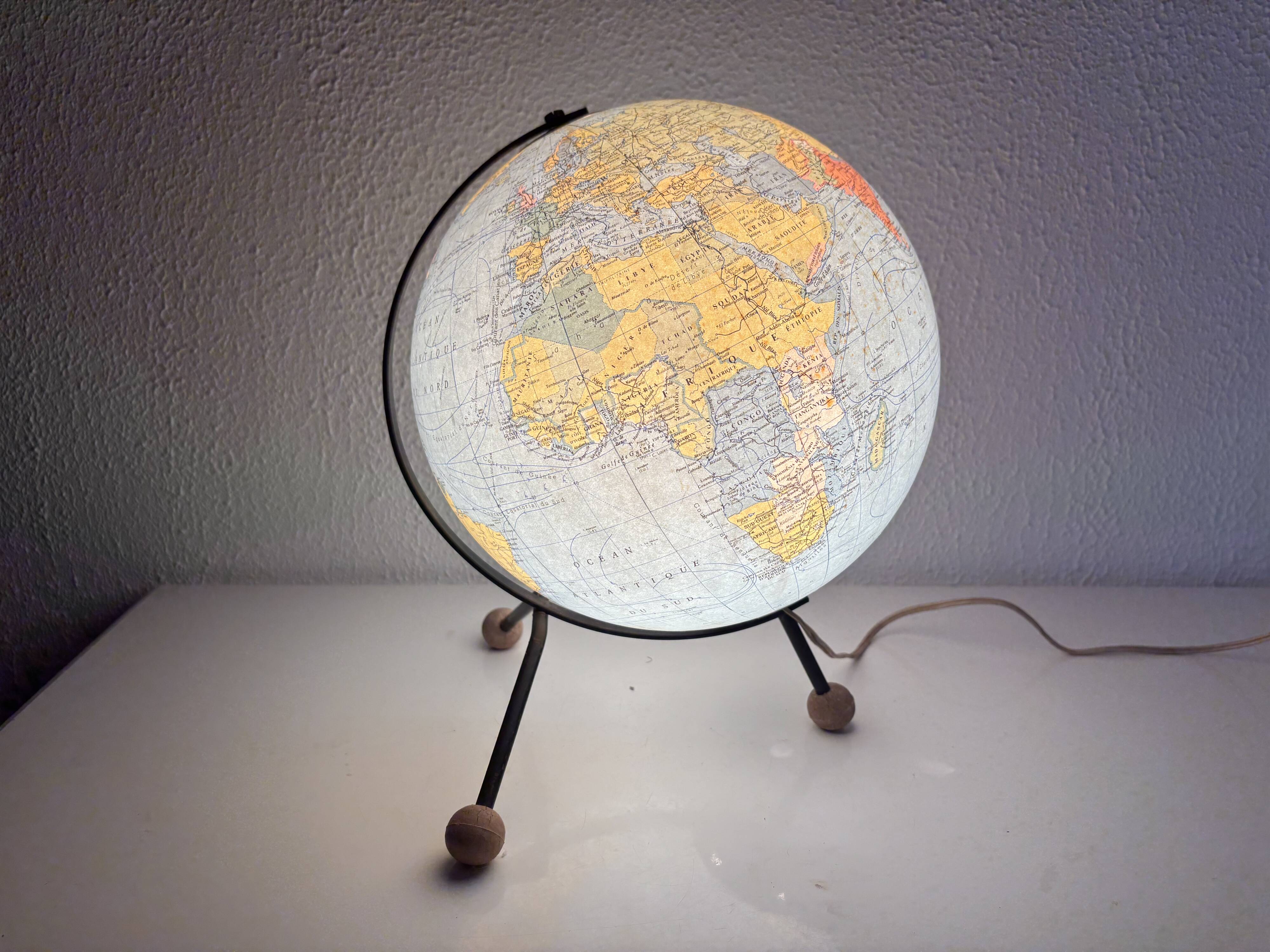Vintage globe 1962 terrestrial world map glass tripod Taride - 32 cm