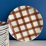 Set of 8 flat plates with Moulin des Loups checkered tablecloth pattern