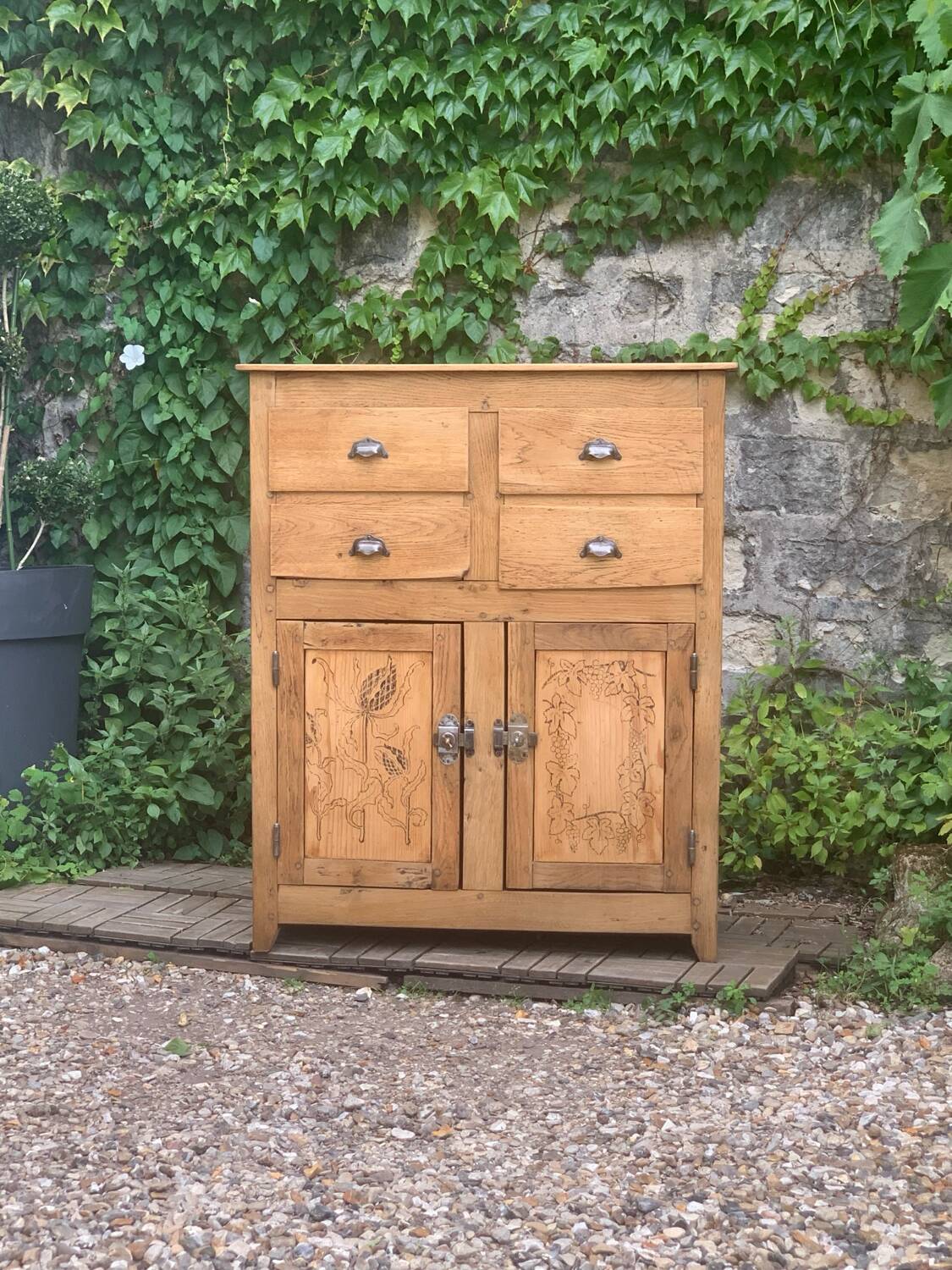 Parisian art deco sideboard in solid raw wood with pyrographed decorations, 1929