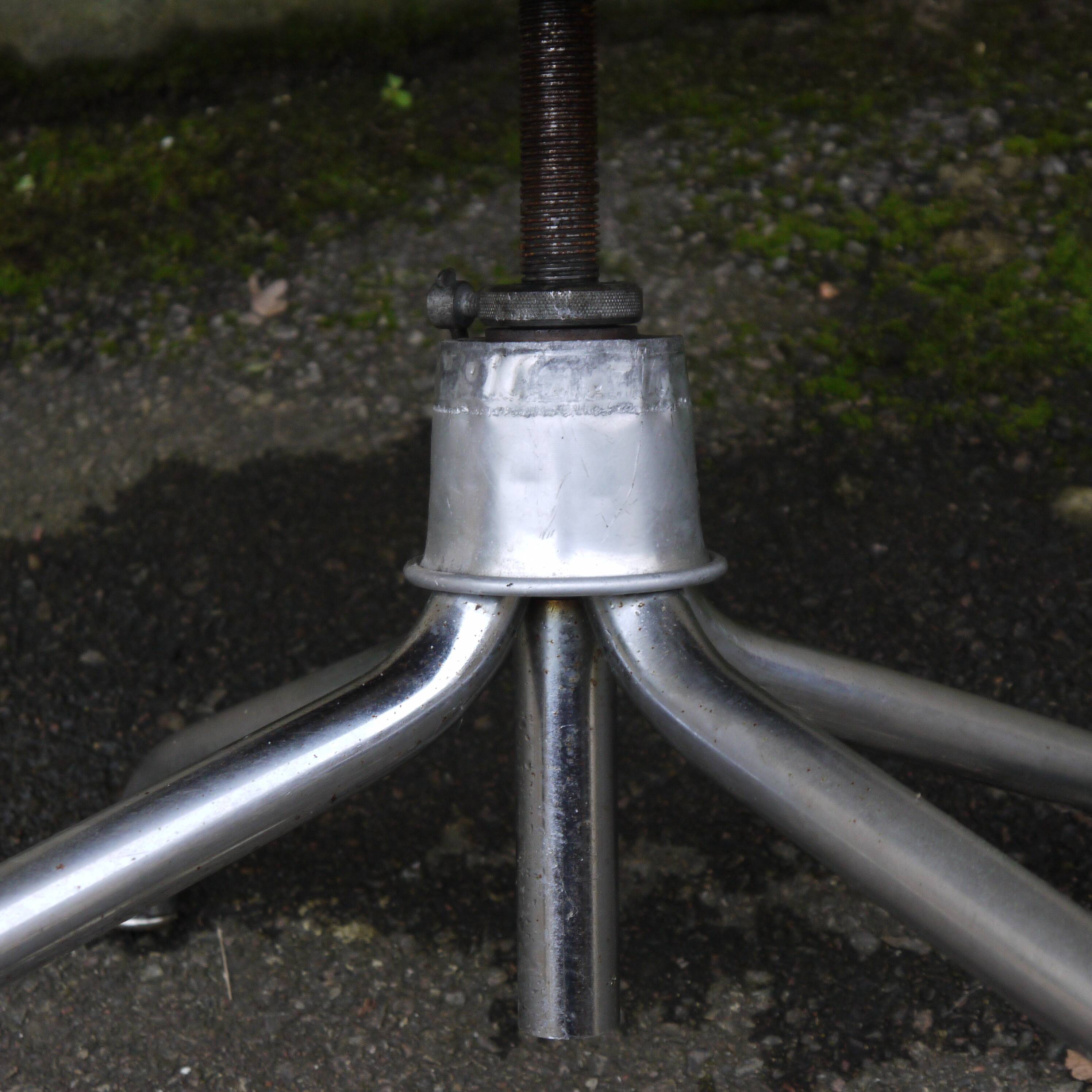 Industrial swivel office chair