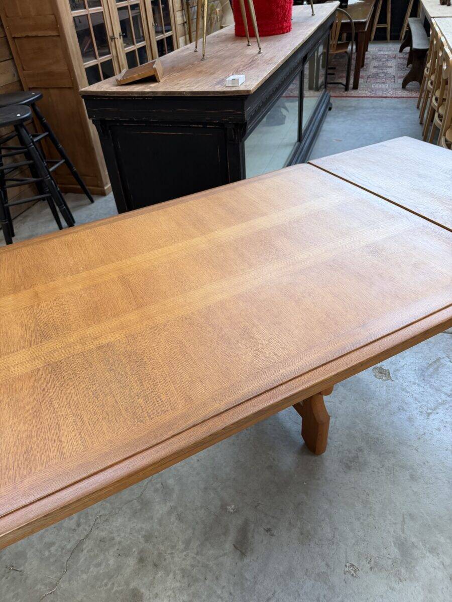 Table à rallonges Guillerme et Chambron pour « Votre maison »