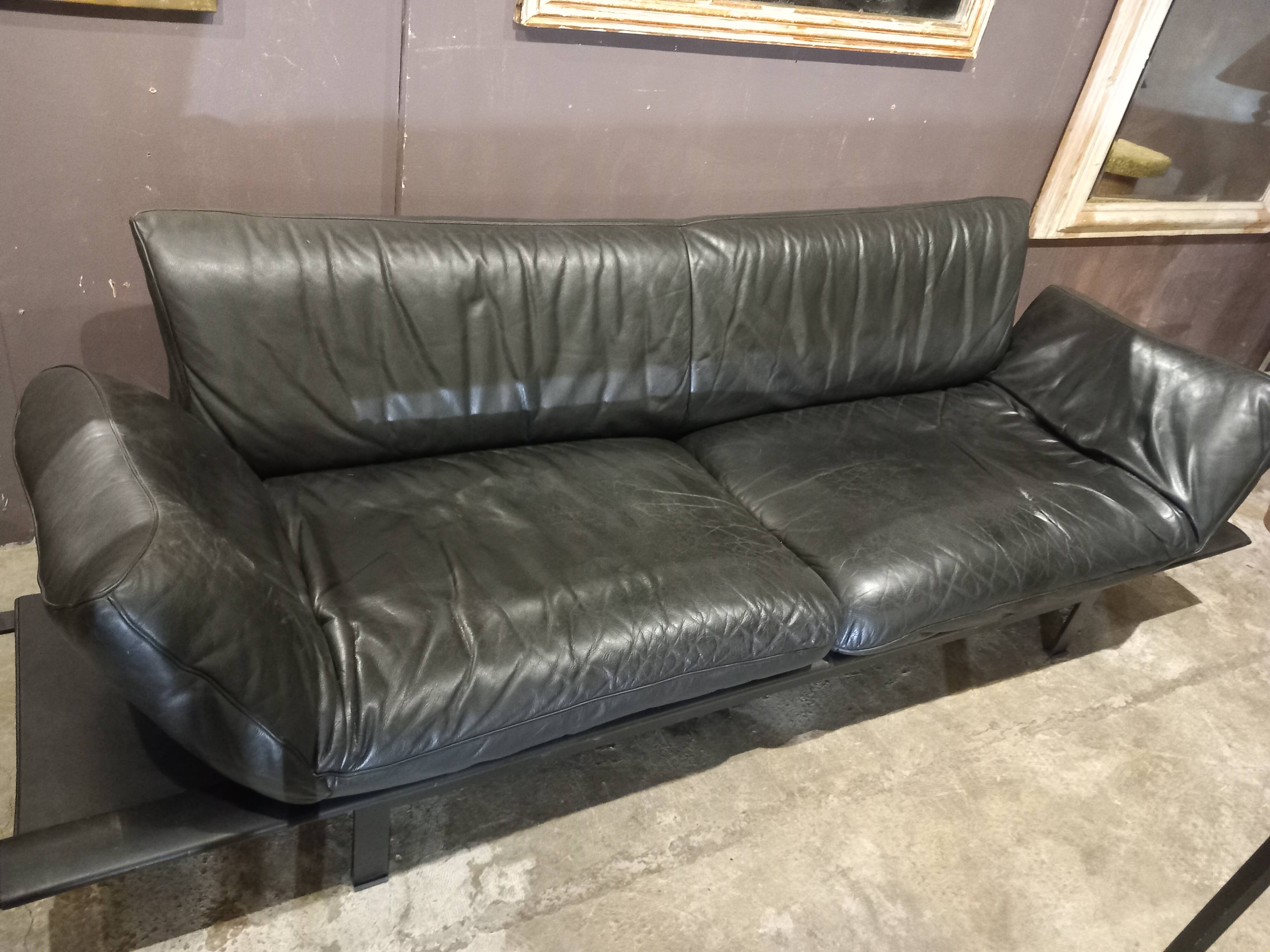 De Sede leather sofa 1980 design Reto Frigg