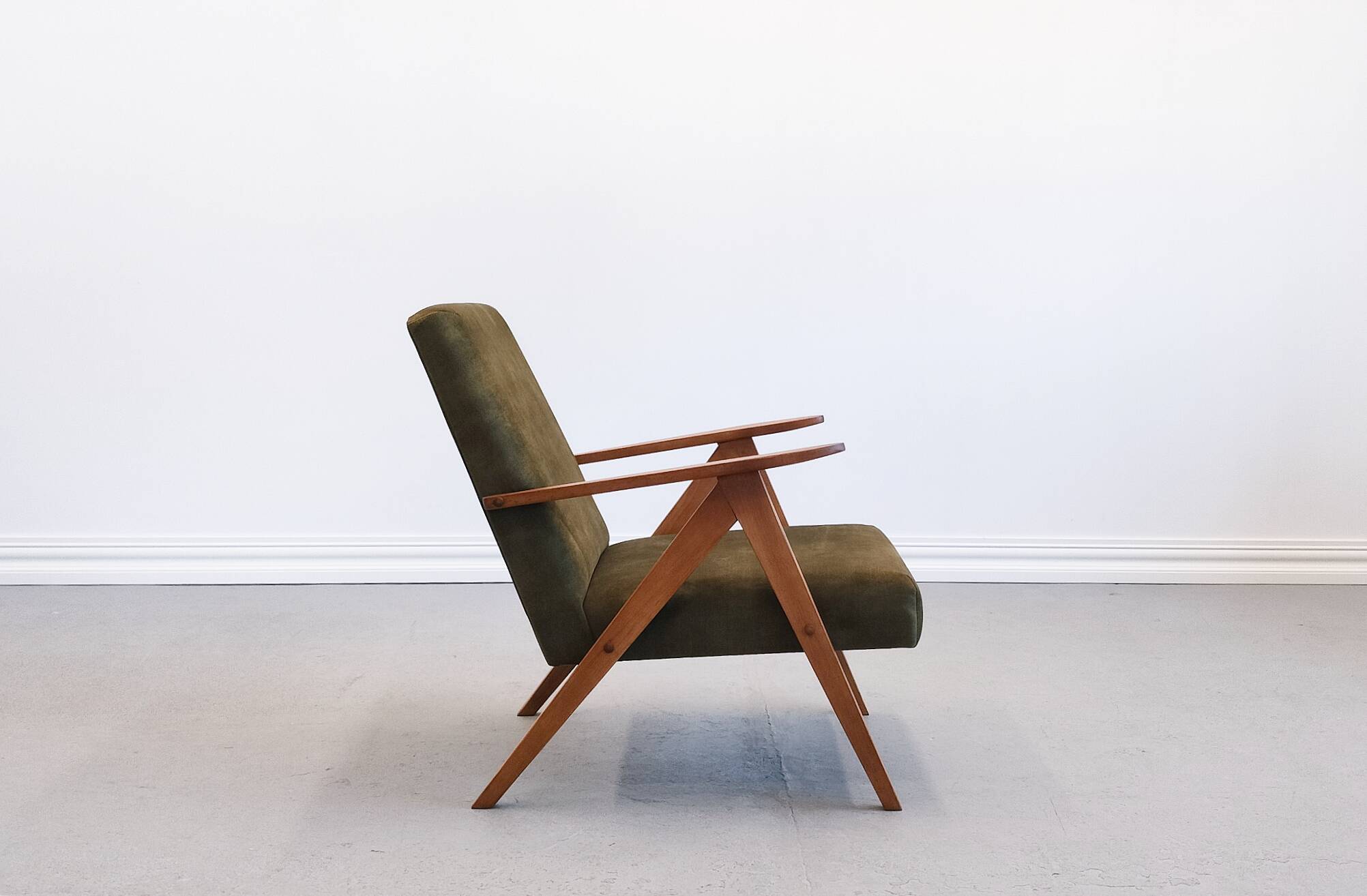 Mid-Century Accent Chair Model B-310 Var in Forest Green Velvet