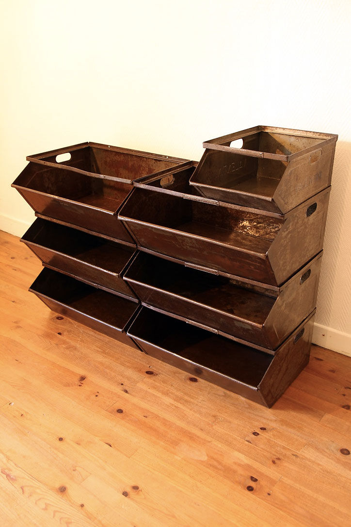 Set of 7 metal industrial lockers with spout "Valentini Lyon"