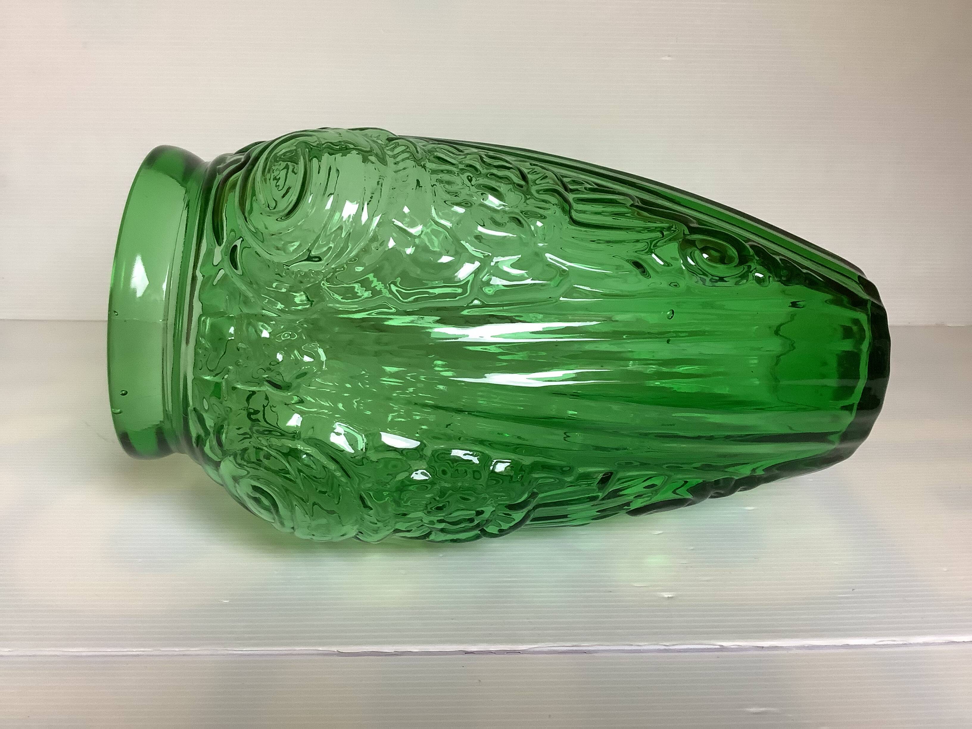 Grand vase verre vert de Julius Stolle art déco
