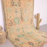Large Vintage Boujaad Rug 207 x 325 cm - Peach Moroccan rug - Berber Rug